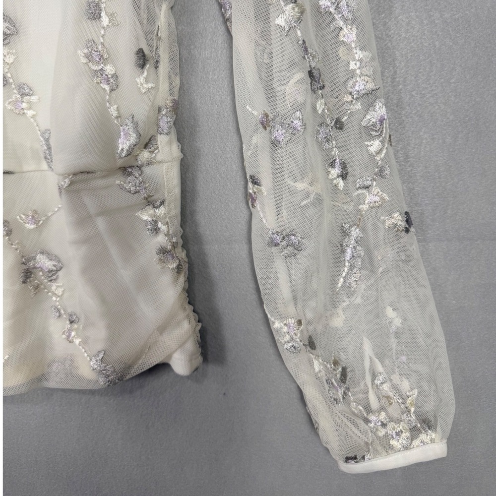 White House Black Market Mesh Top Womens S White NWOT Purple Floral Embroidered - Picture 3 of 11